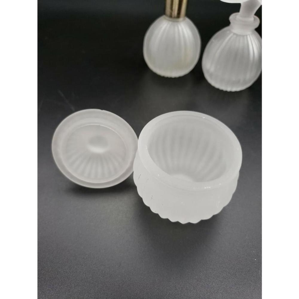 vintage 3 piece set Frosted Glass Perfume Bottle Set Vanity Atomizer 4" - Picture 5 of 12